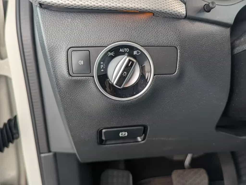 Mercedes-Benz B 180 Urban LED+NAVI+PDC+SHZ+TEMP+Klima/BC/eFH. 07/2016-photo-24