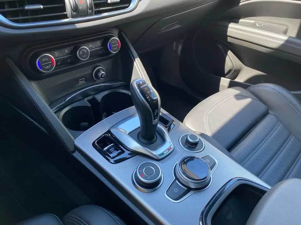 Alfa Romeo Stelvio VELOCE 2.2 Q4 LED+NAVI+KLIMA+KAMERA+ACC 06/2024-photo-18