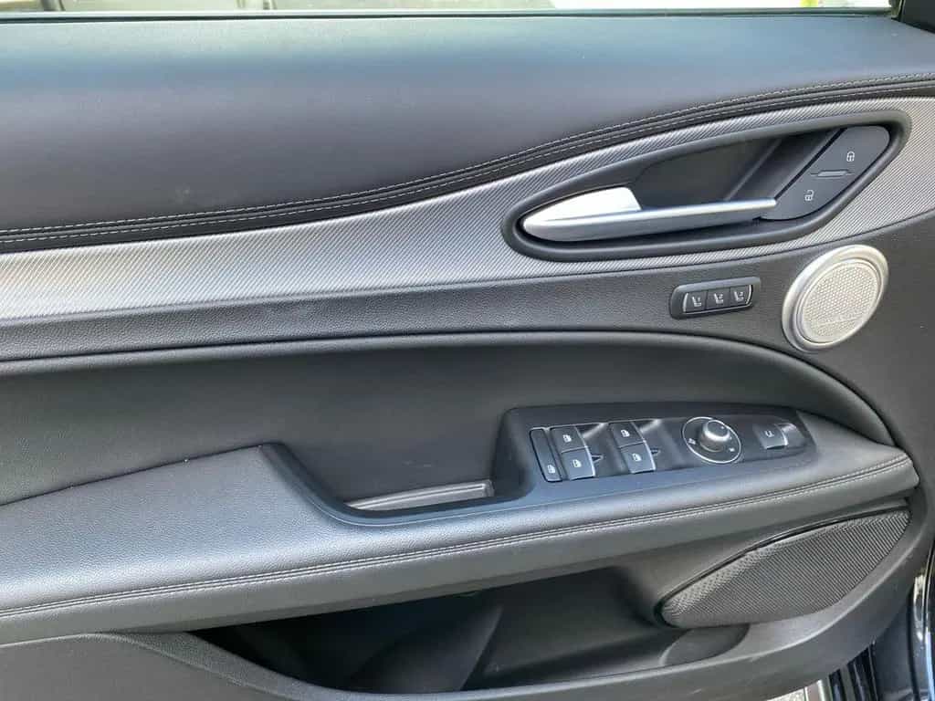 Alfa Romeo Stelvio VELOCE 2.2 Q4 LED+NAVI+KLIMA+KAMERA+ACC 06/2024-photo-19
