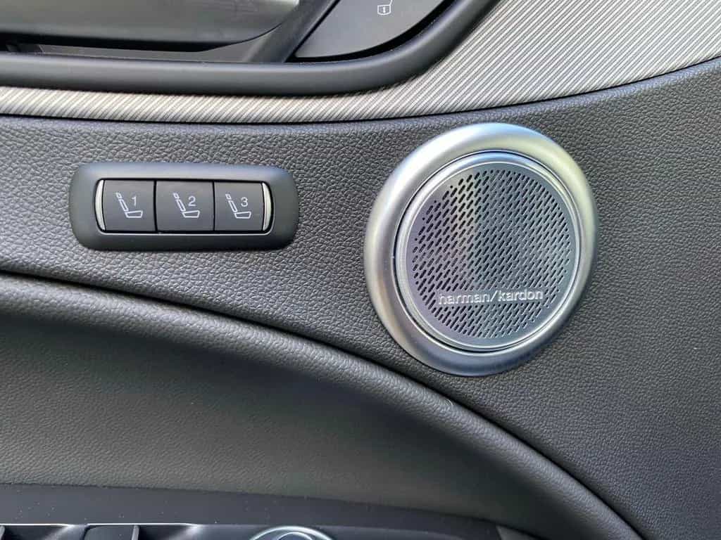 Alfa Romeo Stelvio VELOCE 2.2 Q4 LED+NAVI+KLIMA+KAMERA+ACC 06/2024-photo-28