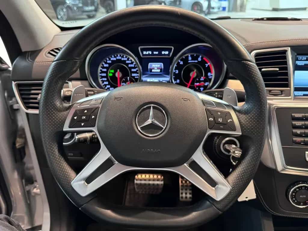 Mercedes-Benz ML 63 AMG ML63 AMG Soft Massage S-Heft Sthzg 3.Hand Export 03/2013-photo-18