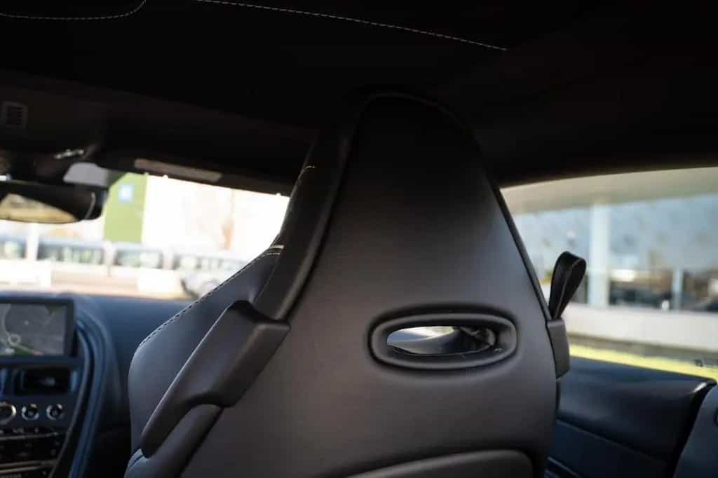 Aston Martin DBS 5.2 V12 11/2019-photo-19