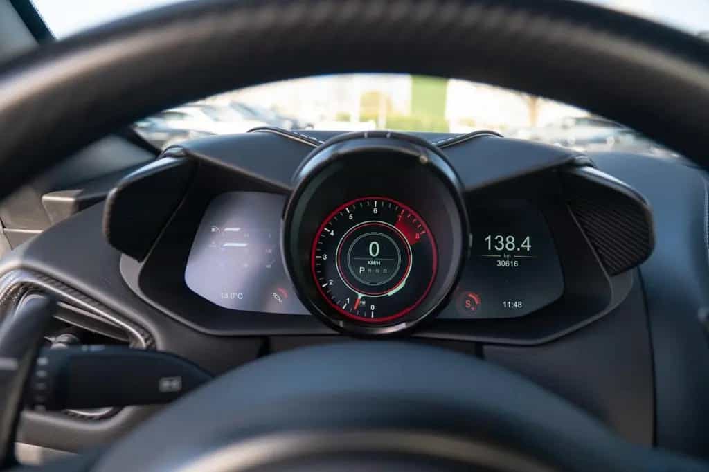 Aston Martin DBS 5.2 V12 11/2019-photo-22