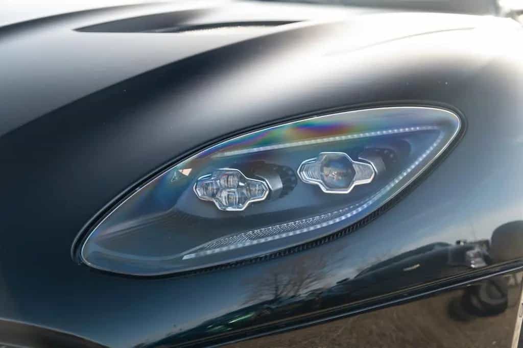 Aston Martin DBS 5.2 V12 11/2019-photo-32