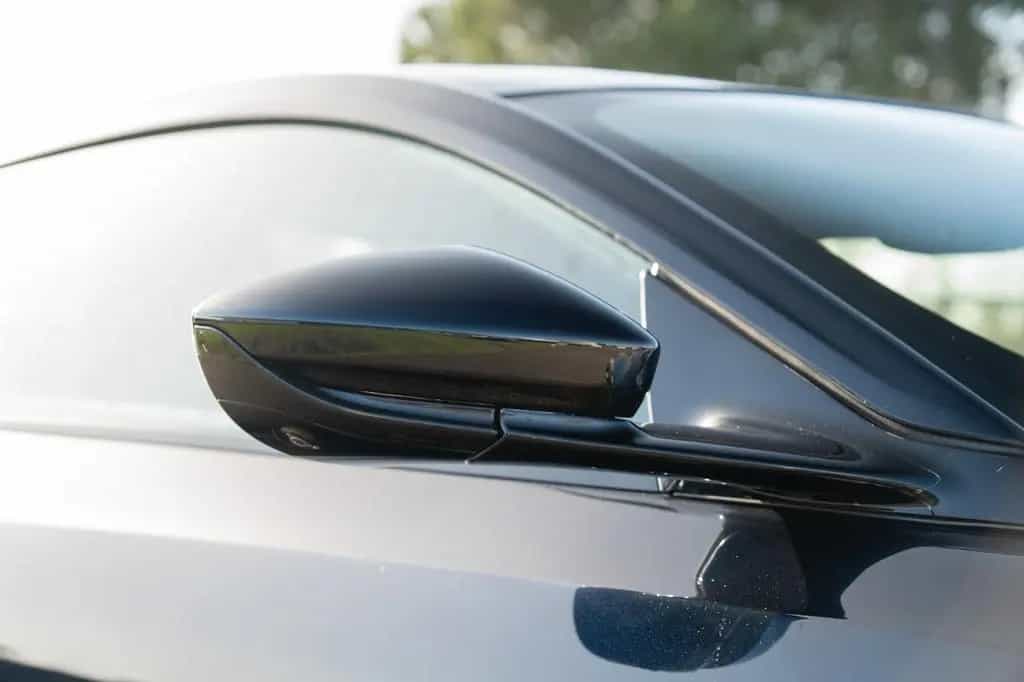 Aston Martin DBS 5.2 V12 11/2019-photo-34