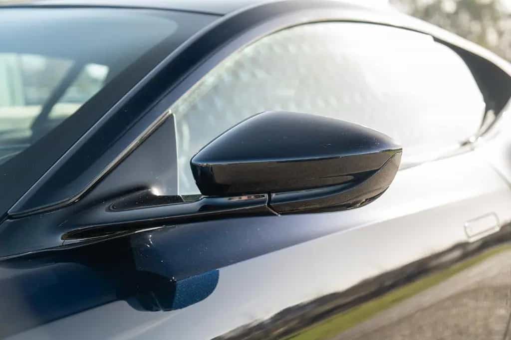 Aston Martin DBS 5.2 V12 11/2019-photo-37