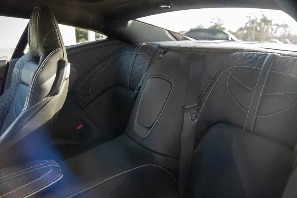 Aston Martin DBS 5.2 V12 11/2019-photo-38