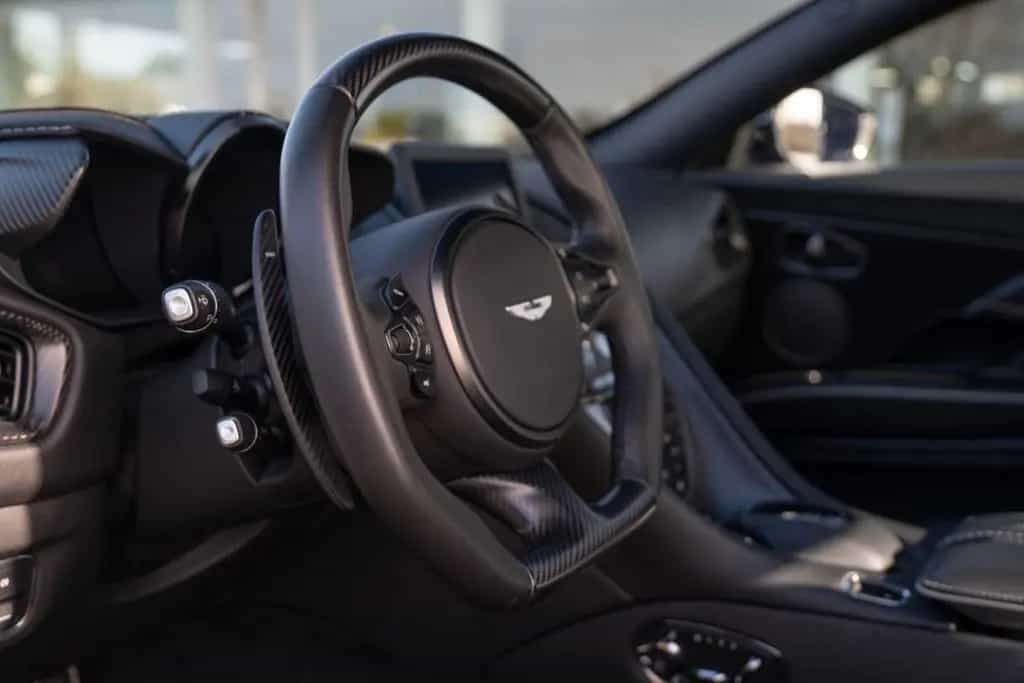 Aston Martin DBS 5.2 V12 11/2019-photo-41