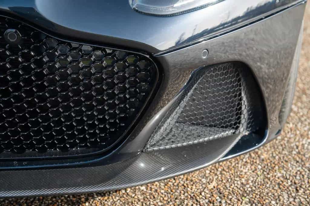 Aston Martin DBS 5.2 V12 11/2019-photo-45