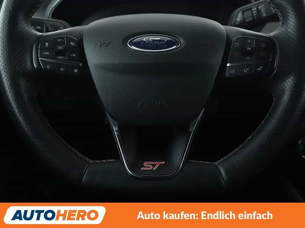Ford Focus 2.3 EcoBoost ST*NAVI*LED*ACC*CAM*PDC*SHZ* 02/2020-photo-17