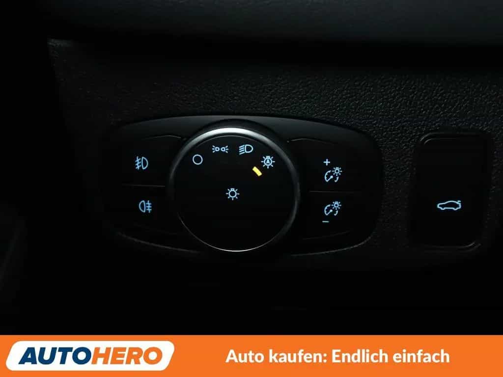 Ford Focus 2.3 EcoBoost ST*NAVI*LED*ACC*CAM*PDC*SHZ* 02/2020-photo-24