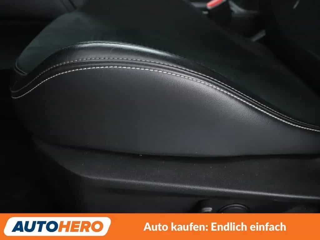 Ford Focus 2.3 EcoBoost ST*NAVI*LED*ACC*CAM*PDC*SHZ* 02/2020-photo-25