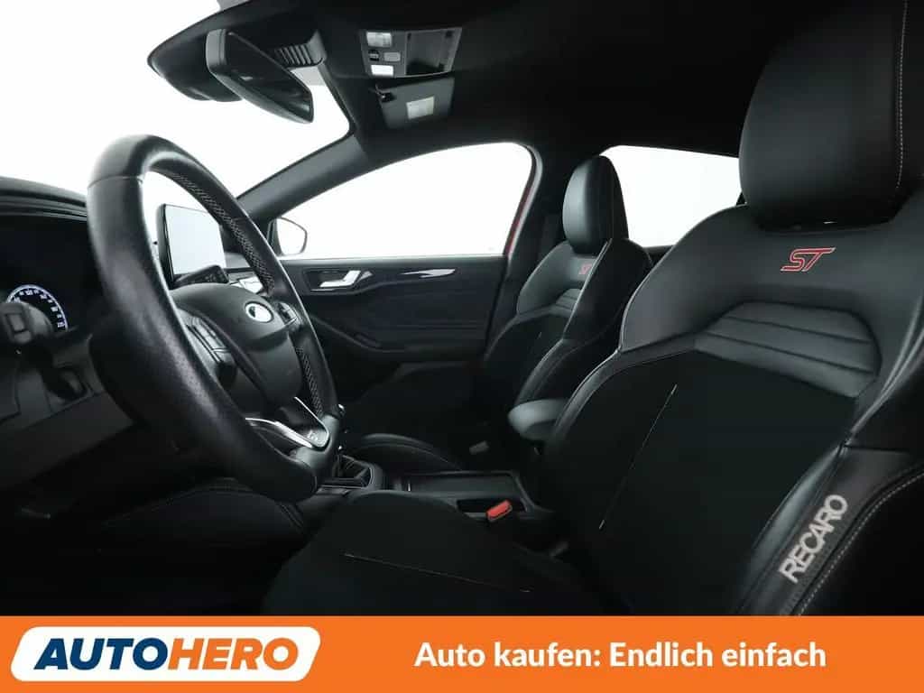 Ford Focus 2.3 EcoBoost ST*NAVI*LED*ACC*CAM*PDC*SHZ* 02/2020-photo-8