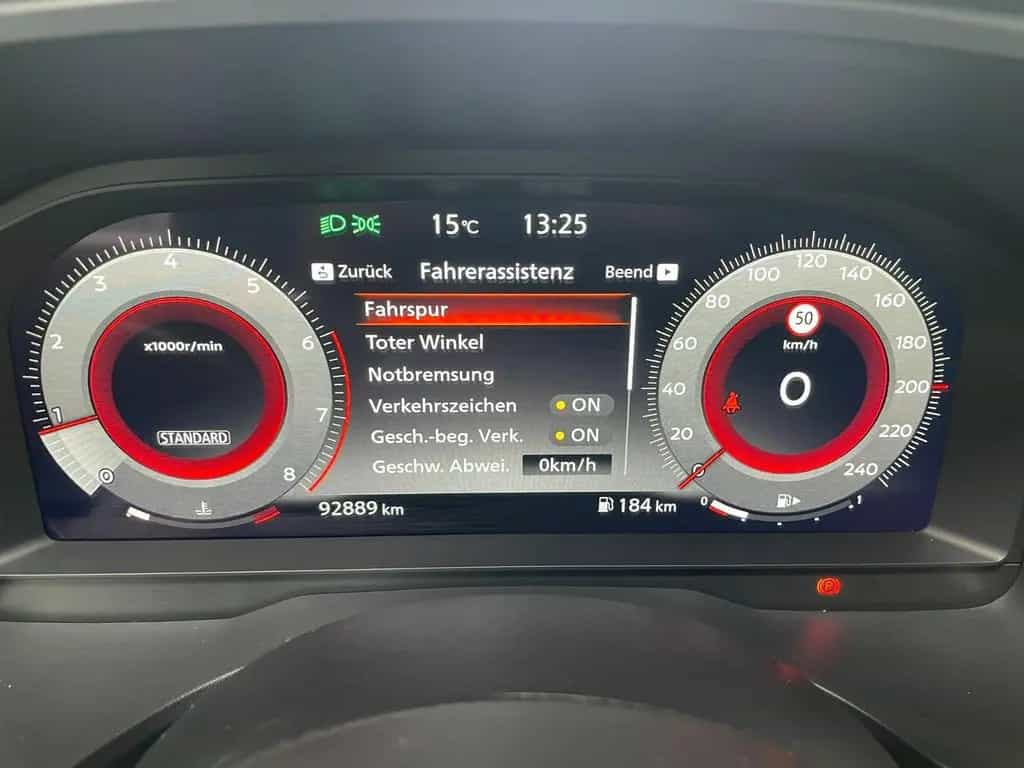 Nissan Qashqai 1.3 DIG-T N-Connecta LED ACC 360° RFK 02/2024-photo-13