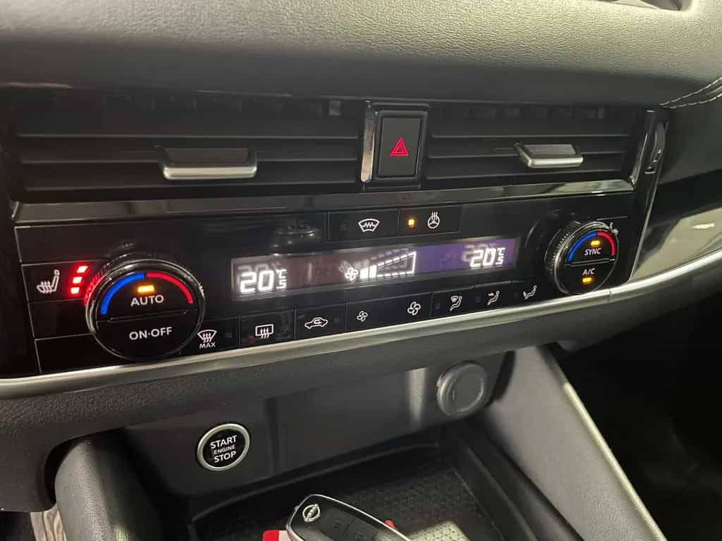 Nissan Qashqai 1.3 DIG-T N-Connecta LED ACC 360° RFK 02/2024-photo-21