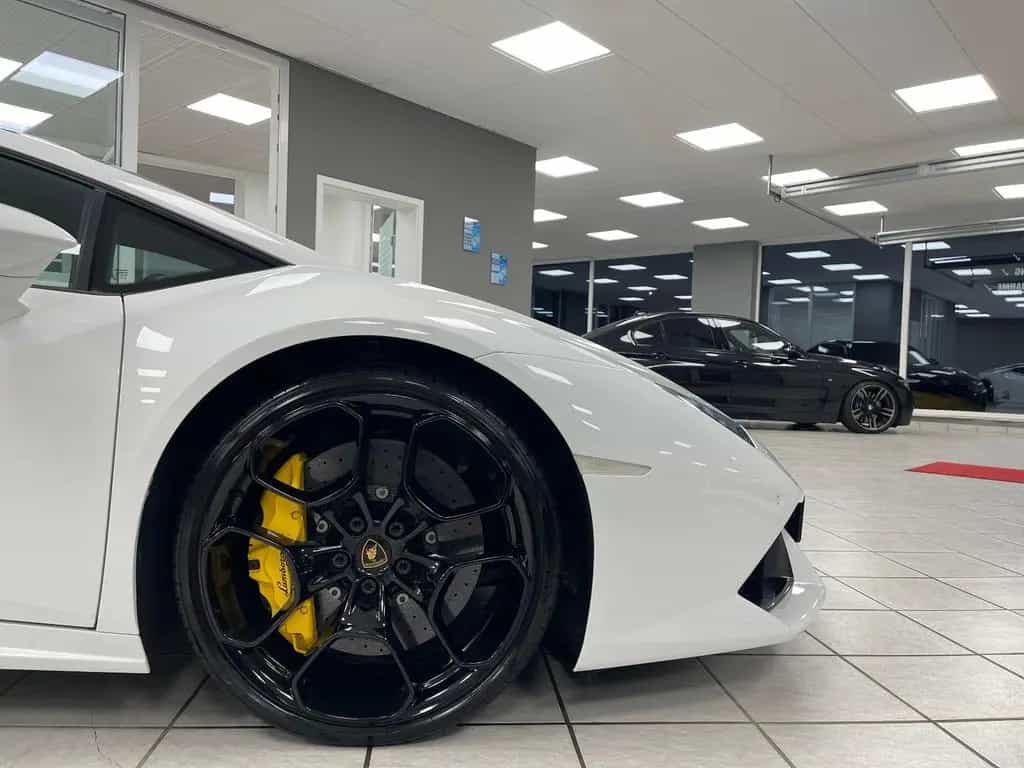 Lamborghini Huracán LP610-4 | 2.Hd | U-frei | Deutsch | Lift 03/2015-photo-1