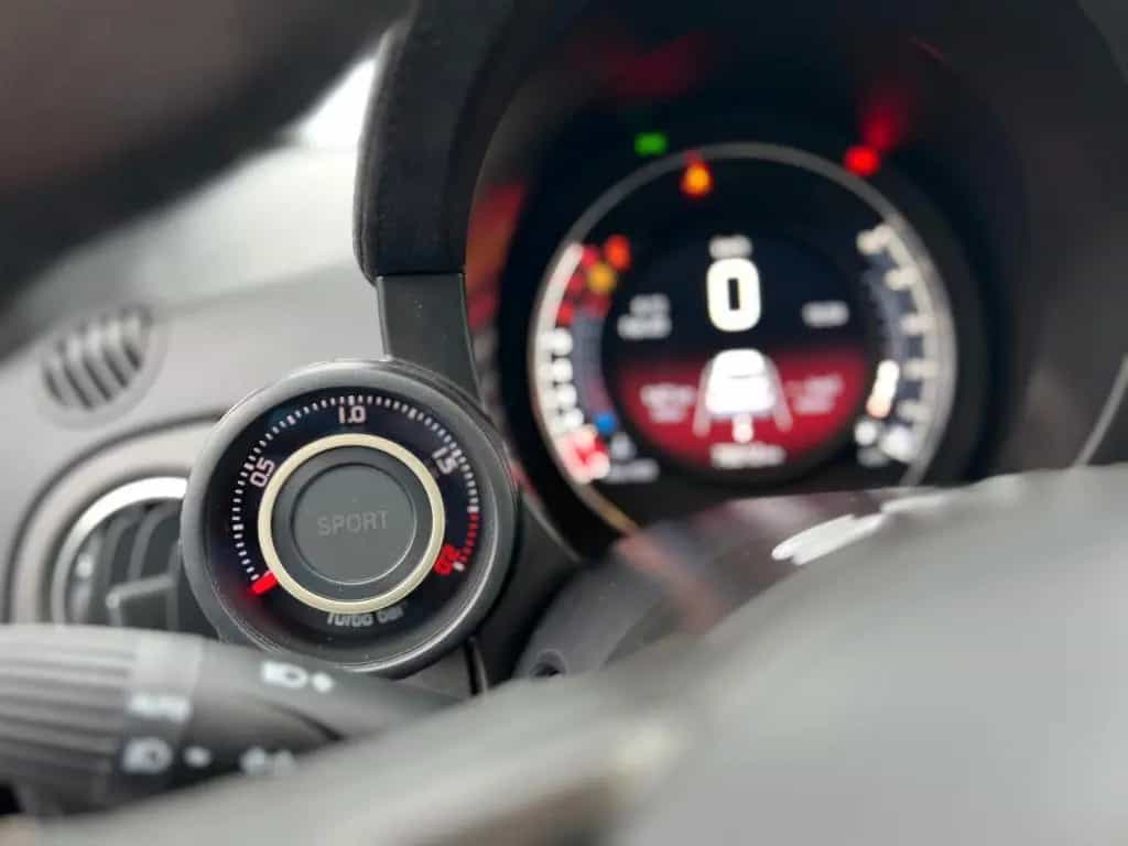 Abarth 500 595 Competizione*Xenon*Einparkhilfe*CarPlay* 12/2020-photo-10