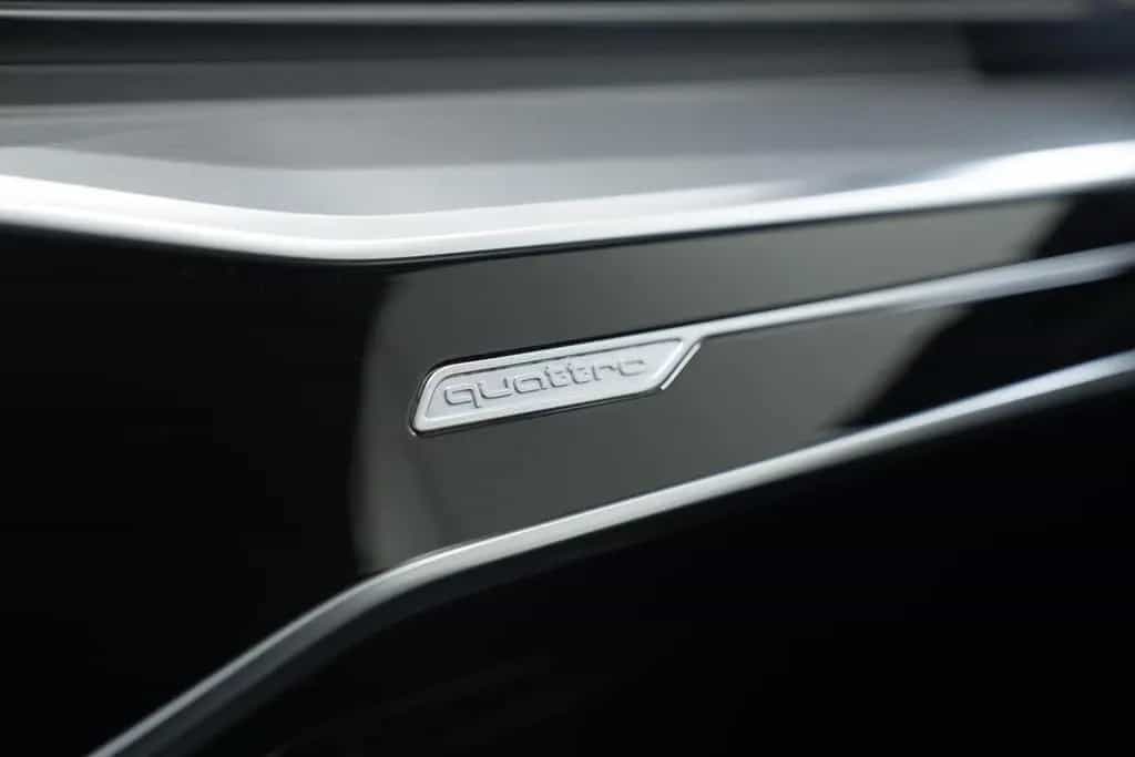 Audi A6 45 TFSI quattro S-LINE*MATRIX*NAVI*ACC*KAMERA 10/2019-photo-24