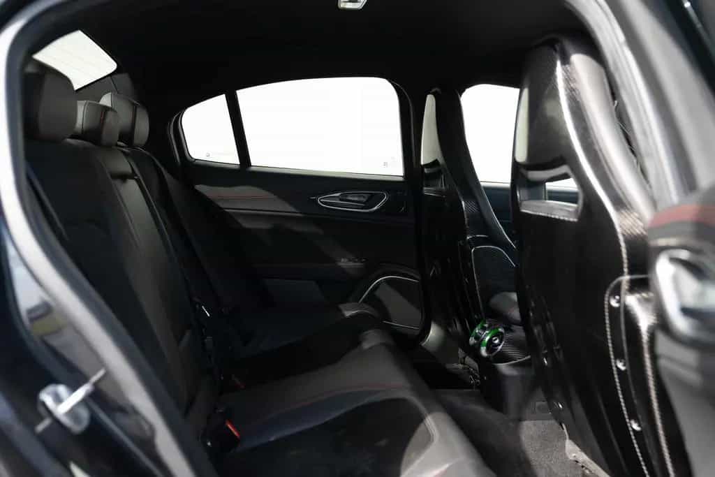 Alfa Romeo Giulia Quadrifoglio 2.9 *Bi-XENON*CARBON*SPARCO* 04/2022-photo-12