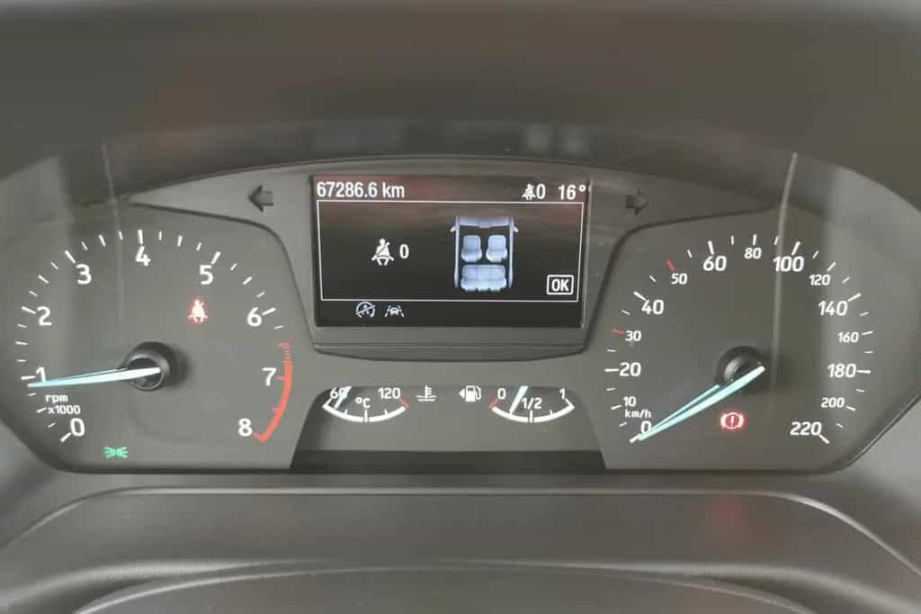 Ford Fiesta 1.0 EcoBoost Titanium LED+NAVI+RFK+SHZ+BC 08/2019-photo-8