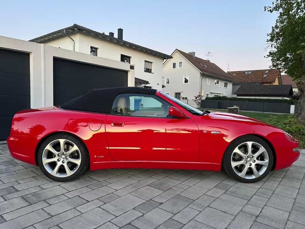 Maserati Spyder 4200 GT Cambiocorsa **wenig KM** 04/2004-photo-2