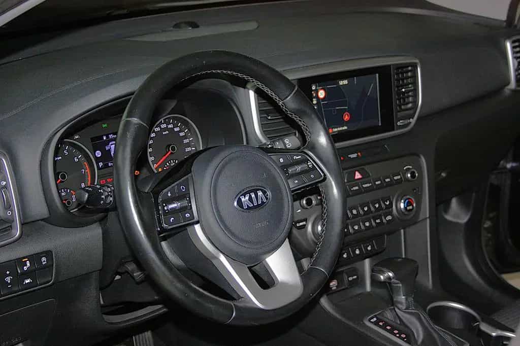 Kia Sportage 1.6 VISION 4x4 Navi/Cam/Temp/Pdc/Ahk 01/2019-photo-9