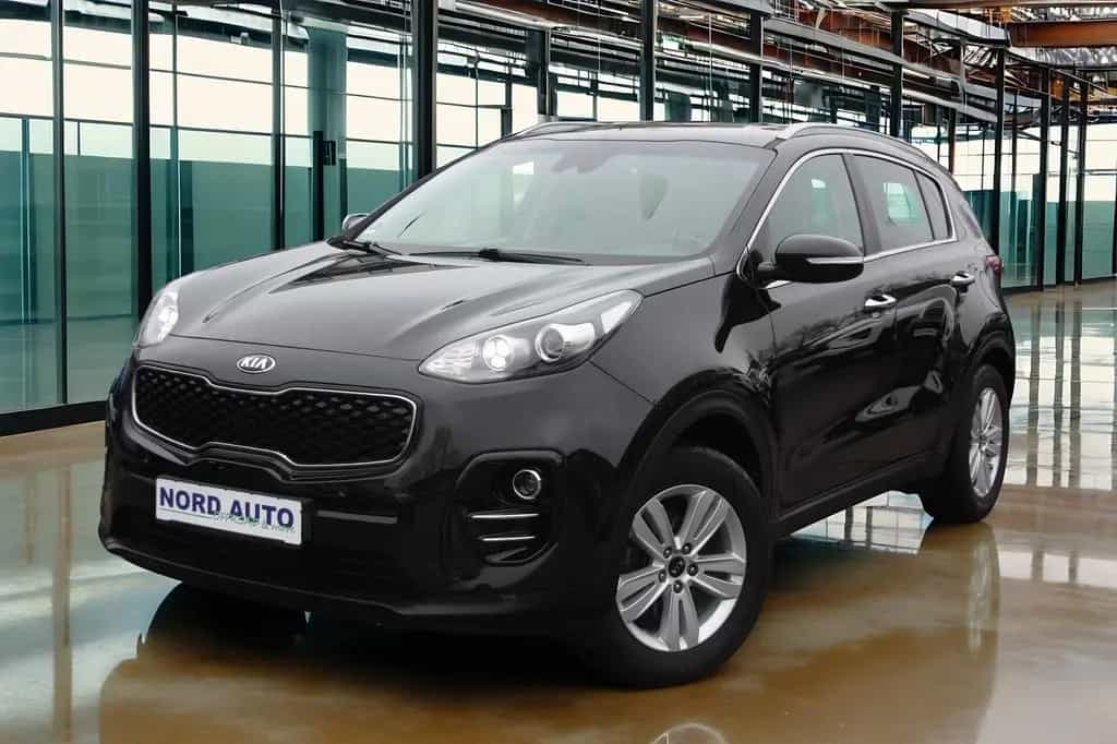 Kia Sportage 1.6GDi DREAM Leder/Navi/Cam/Tem/Pdc/Ahk 08/2017-photo-1