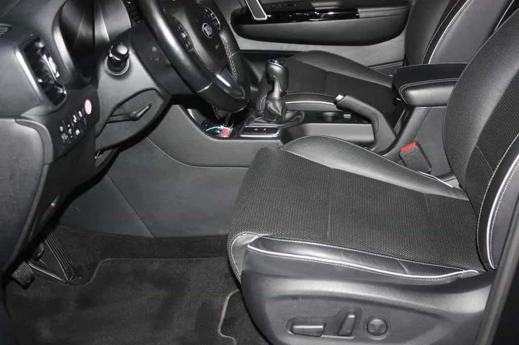 Kia Sportage 1.6GDi DREAM Leder/Navi/Cam/Tem/Pdc/Ahk 08/2017-photo-13
