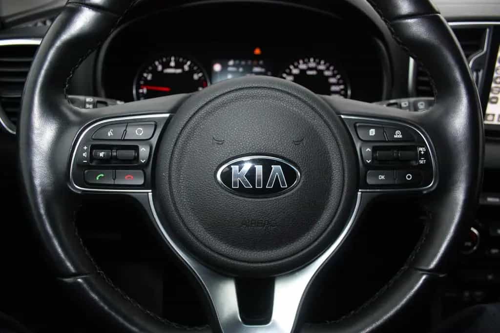 Kia Sportage 1.6GDi DREAM Leder/Navi/Cam/Tem/Pdc/Ahk 08/2017-photo-15