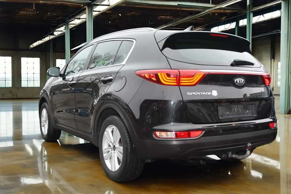 Kia Sportage 1.6GDi DREAM Leder/Navi/Cam/Tem/Pdc/Ahk 08/2017-photo-7