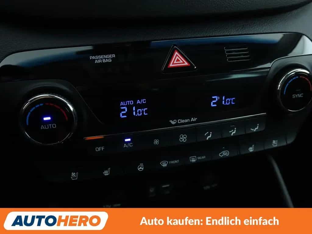 Hyundai TUCSON 2.0 CRDi Premium 4WD Aut.*NAVI*PLA*CAM* 09/2015-photo-22