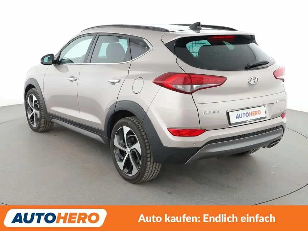 Hyundai TUCSON 2.0 CRDi Premium 4WD Aut.*NAVI*PLA*CAM* 09/2015-photo-3