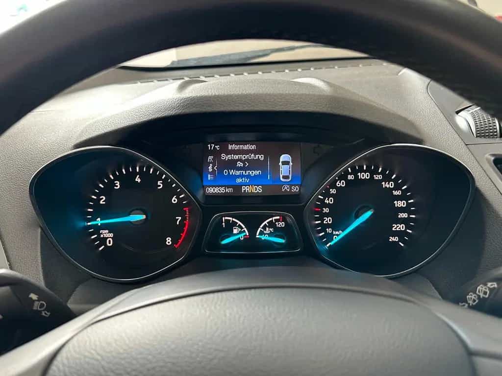 Ford Kuga 1,5 EcoBoost 4x4 Titanium Navi*Xenon* 06/2019-photo-10