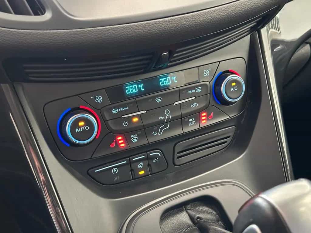 Ford Kuga 1,5 EcoBoost 4x4 Titanium Navi*Xenon* 06/2019-photo-14