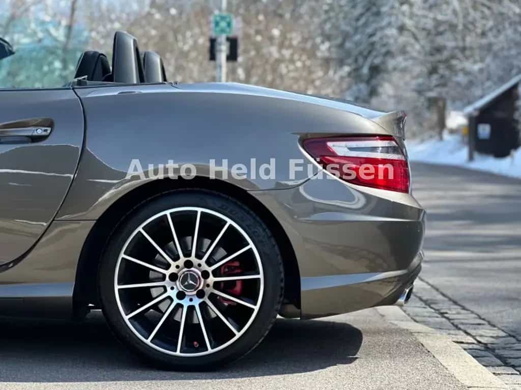 Mercedes-Benz SLK 350 Roadster AMG Aut Navi Leder Shz Temp 01/2015-photo-23