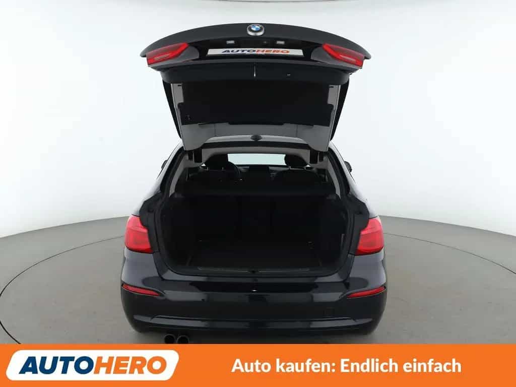 BMW 3 Series 330i GT Sport Line Aut.*NAVI*HUD*LED*ACC* 11/2016-photo-16