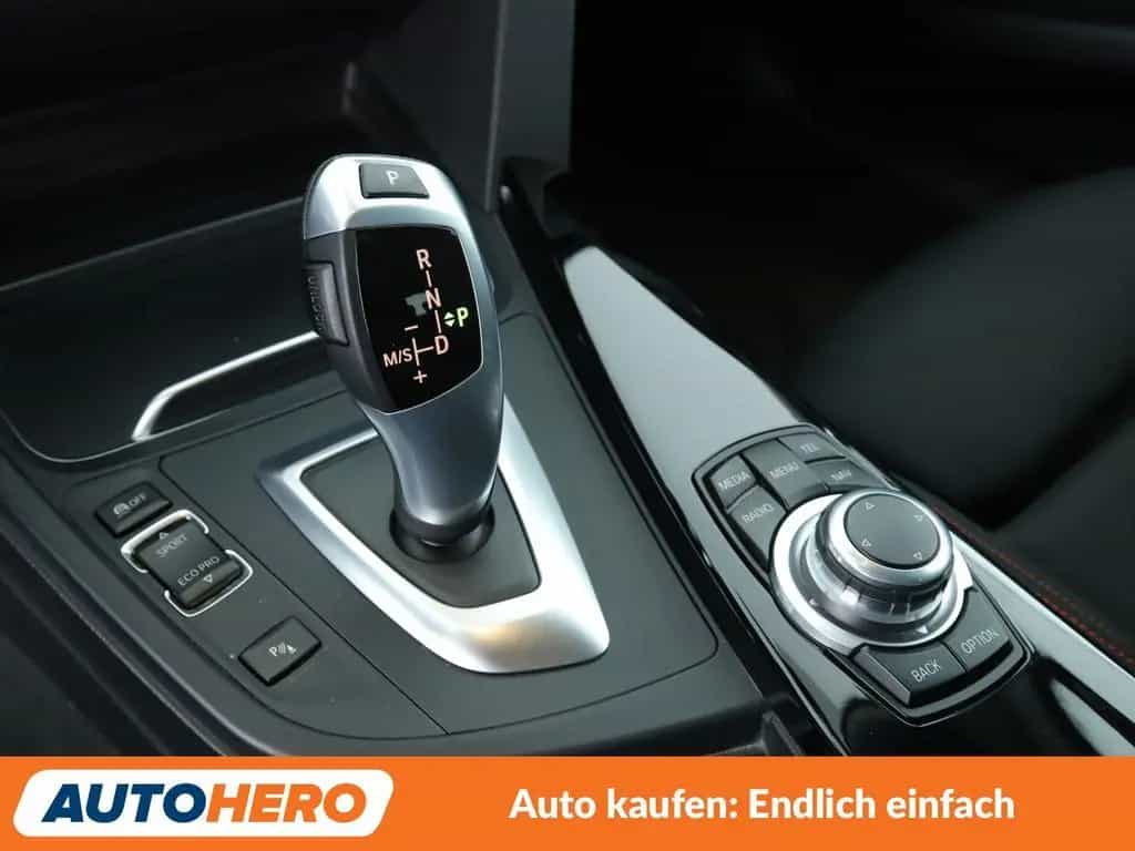 BMW 3 Series 330i GT Sport Line Aut.*NAVI*HUD*LED*ACC* 11/2016-photo-22
