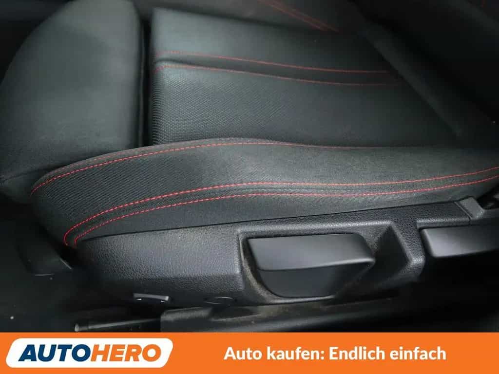 BMW 3 Series 330i GT Sport Line Aut.*NAVI*HUD*LED*ACC* 11/2016-photo-24