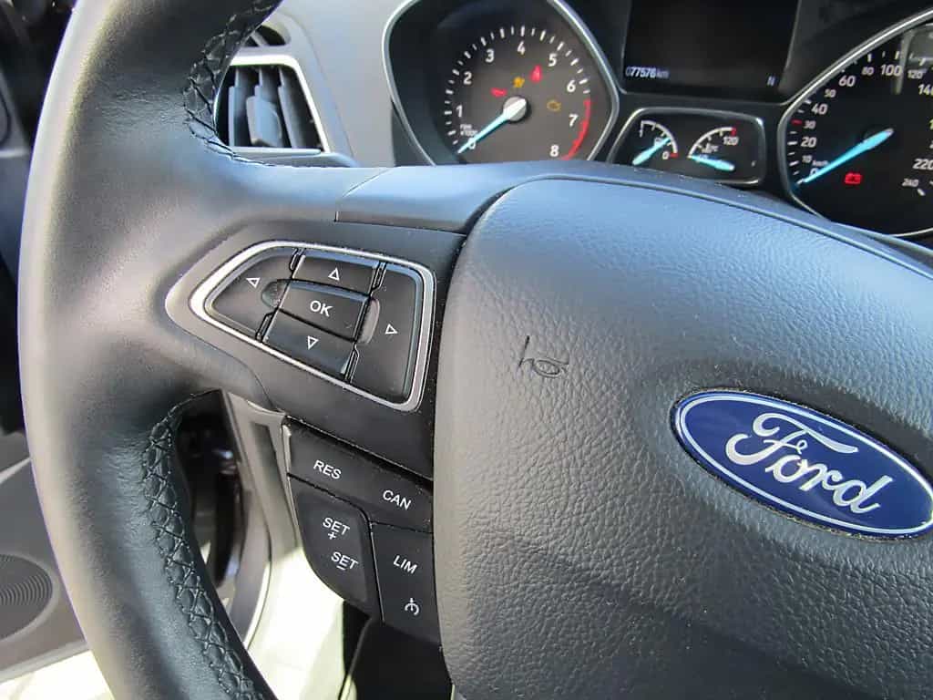 Ford Kuga 1.5 EcoBoost Titanium 4x2 NAVI 04/2019-photo-14