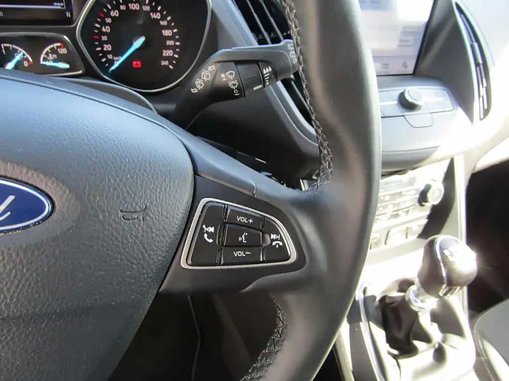 Ford Kuga 1.5 EcoBoost Titanium 4x2 NAVI 04/2019-photo-15