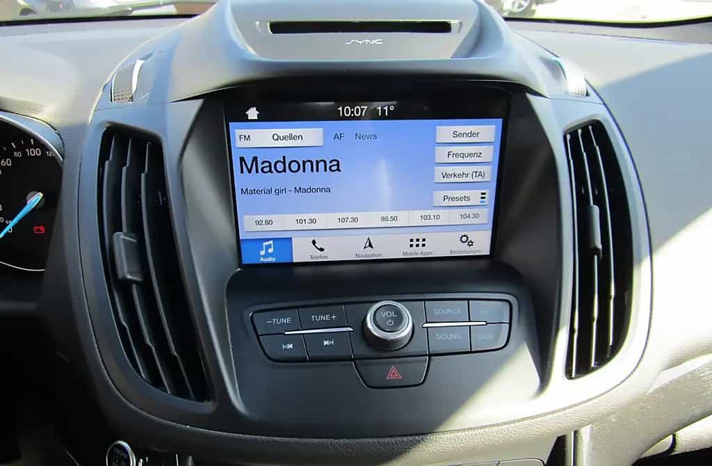 Ford Kuga 1.5 EcoBoost Titanium 4x2 NAVI 04/2019-photo-19