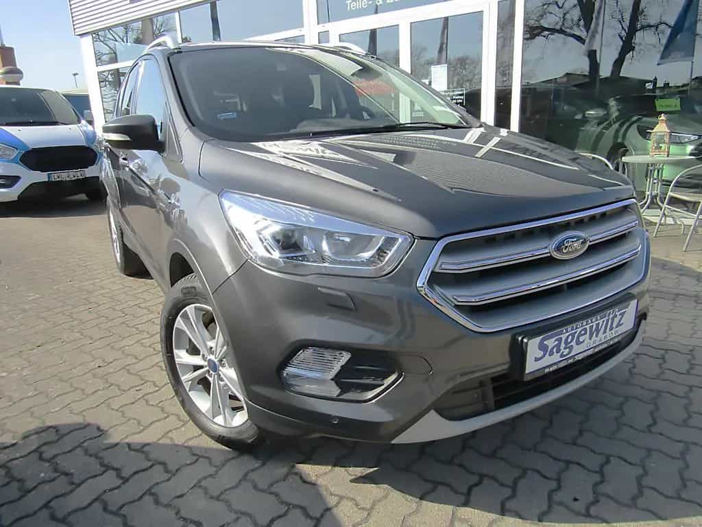 Ford Kuga 1.5 EcoBoost Titanium 4x2 NAVI 04/2019-photo-3