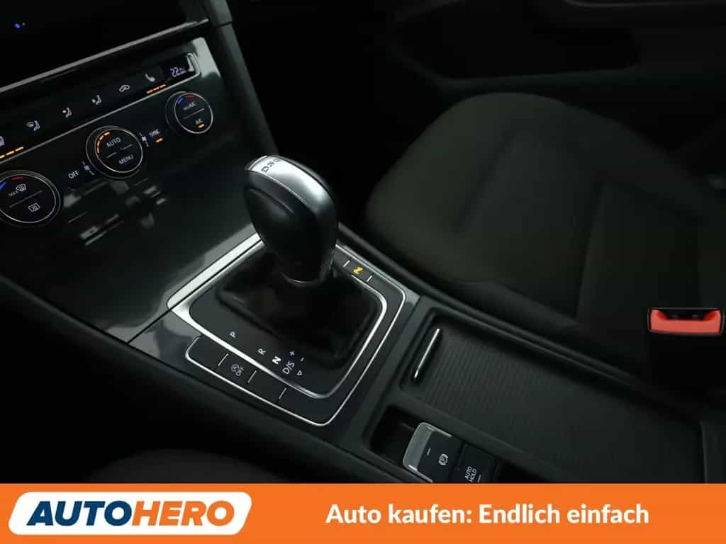 Volkswagen Golf VII 1.4 TSI Comfortline BM Aut.*NAVI*LED* 11/2017-photo-24