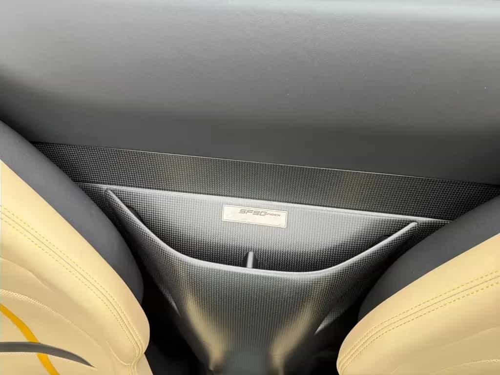 Ferrari SF90 Spider Tailormade 06/2022-photo-11