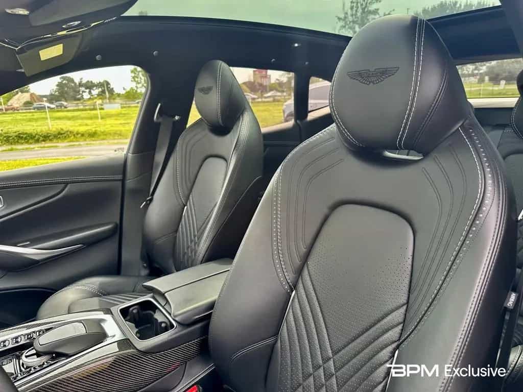 Aston Martin DBX 4.0 V8 04/2021-photo-11