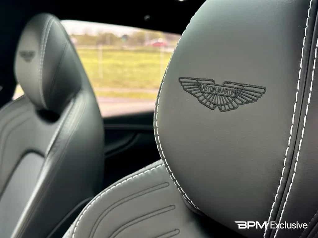 Aston Martin DBX 4.0 V8 04/2021-photo-17