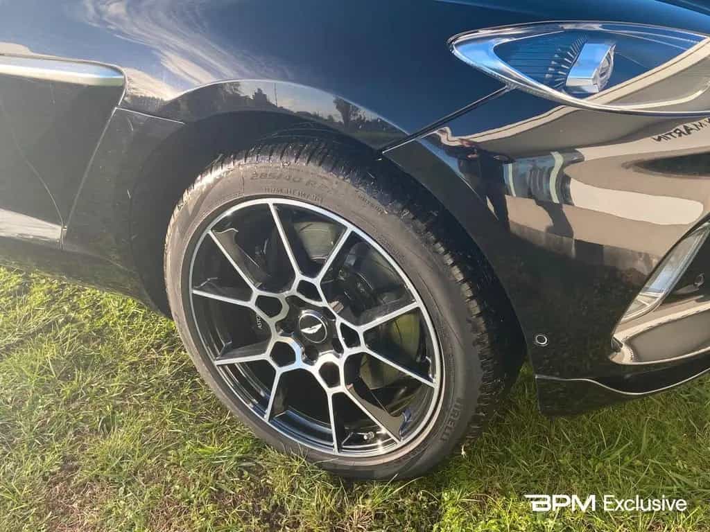 Aston Martin DBX 4.0 V8 04/2021-photo-8