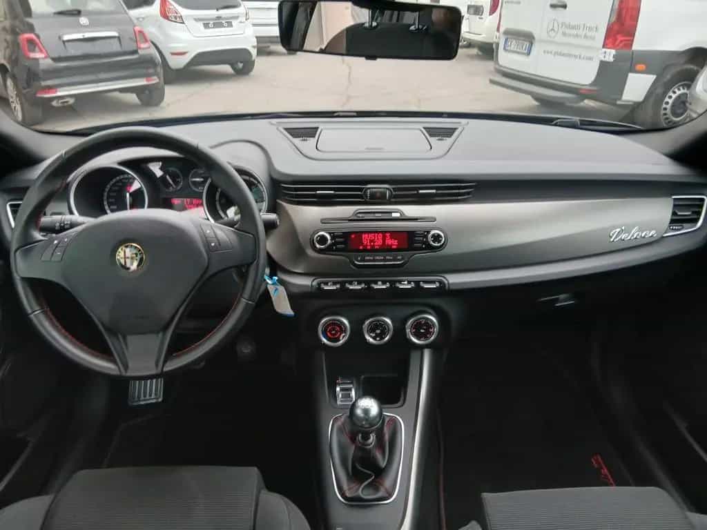 Alfa Romeo Giulietta 1.6 JTDm-2 105 CV Veloce 05/2013-photo-4
