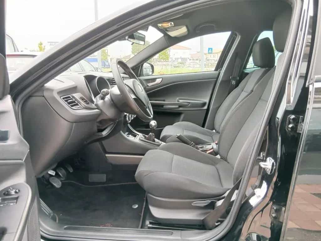 Alfa Romeo Giulietta 1.6 JTDm-2 105 CV Veloce 05/2013-photo-5