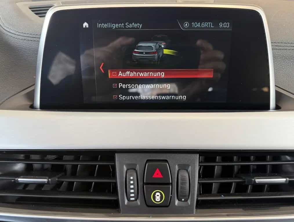 BMW X2 sDr. 20 i Advantage KAM+LED+AHK+HIFI+NAVI+AL 11/2018-photo-28